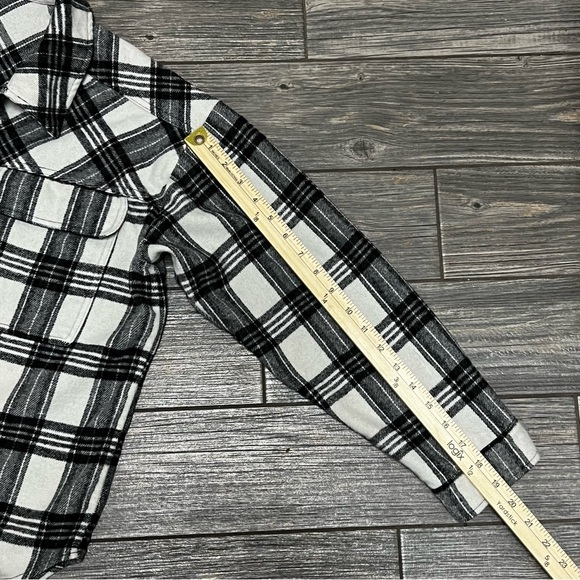 LA Hearts PacSun Plaid Shacket Black White Flannel Shirt Jacket Oversized M/L - Picture 12 of 15